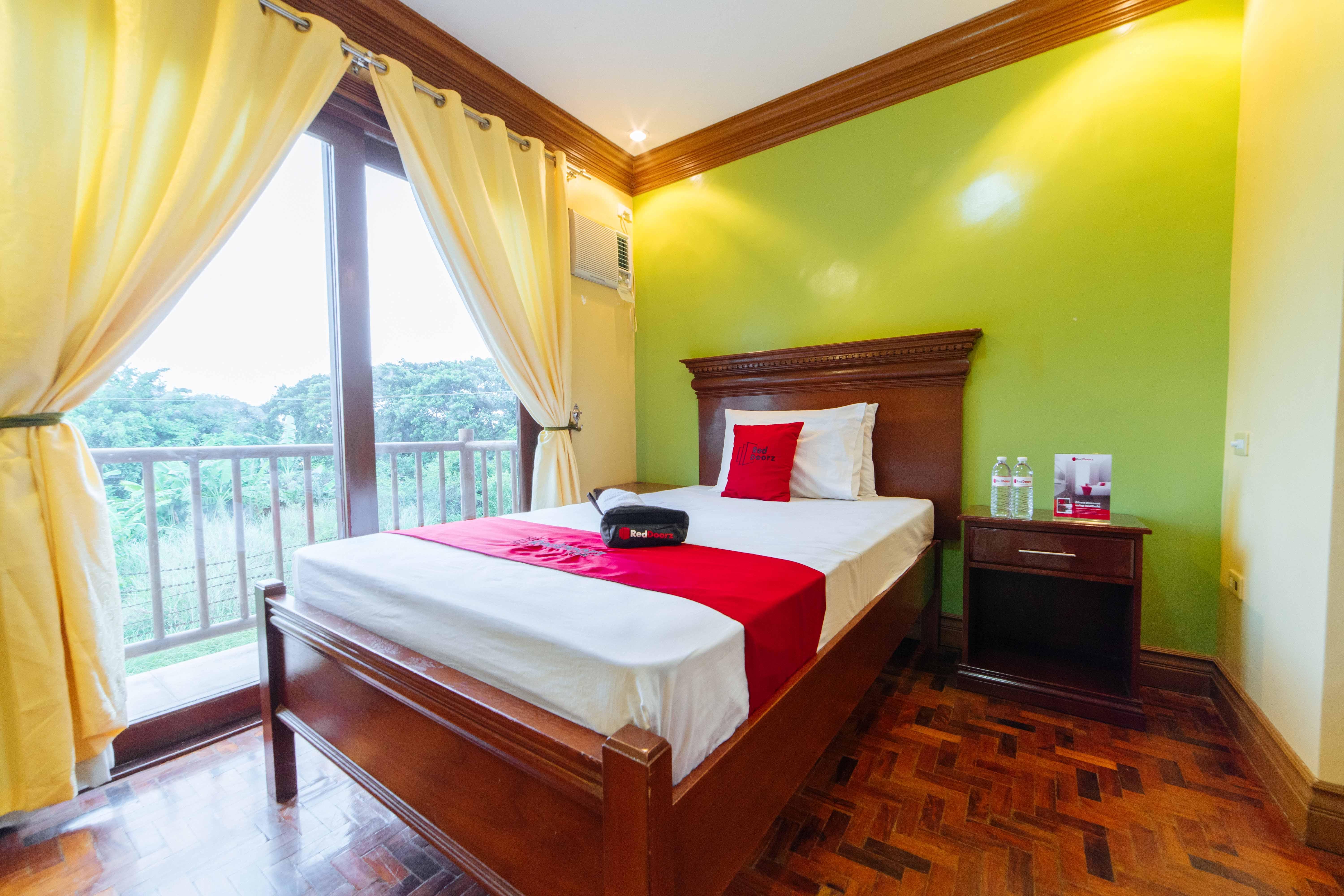 Reddoorz Plus @ Starhomes Olivianville Tarlac City Luaran gambar